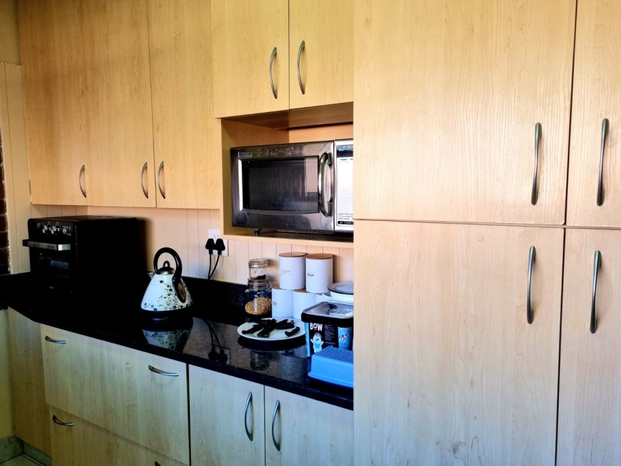 4 Bedroom Property for Sale in Monument Heights Northern Cape